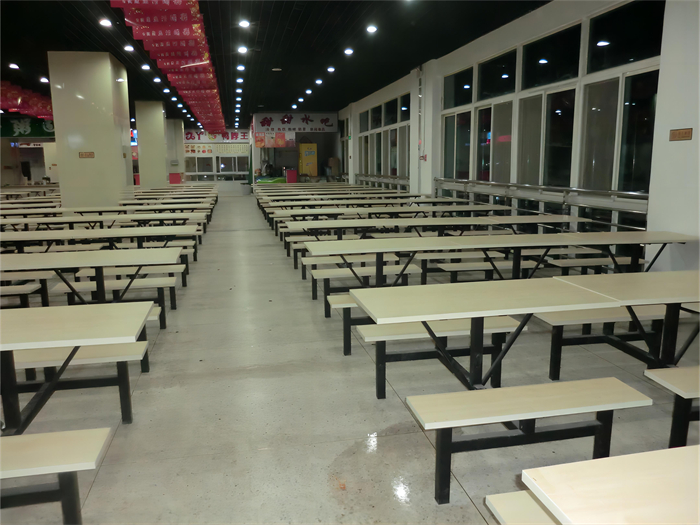 富士康員工食堂餐桌椅